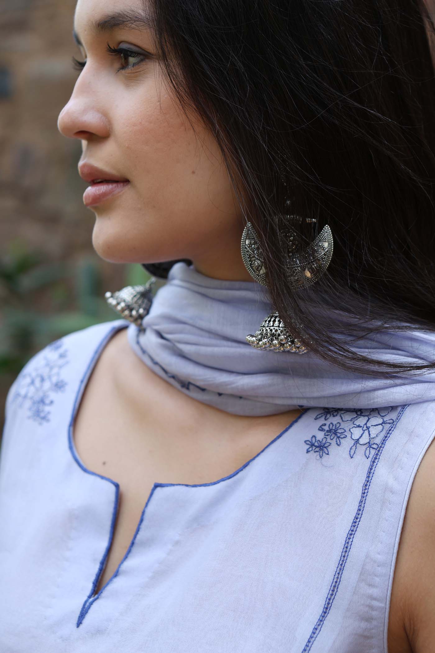 Forever-Blue Pure Silk Organza Embroidered (Applique & Cuwork) Sleeveless Kurta-Pants Set