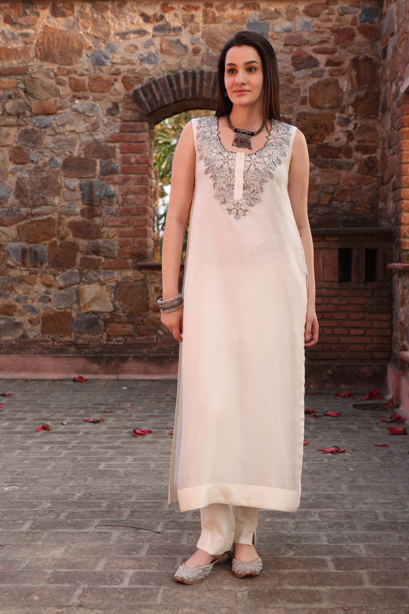 Ivory Pure Silk Organza Embroidered (Applique & Cuwork) Sleeveless Kurta- Pants Set