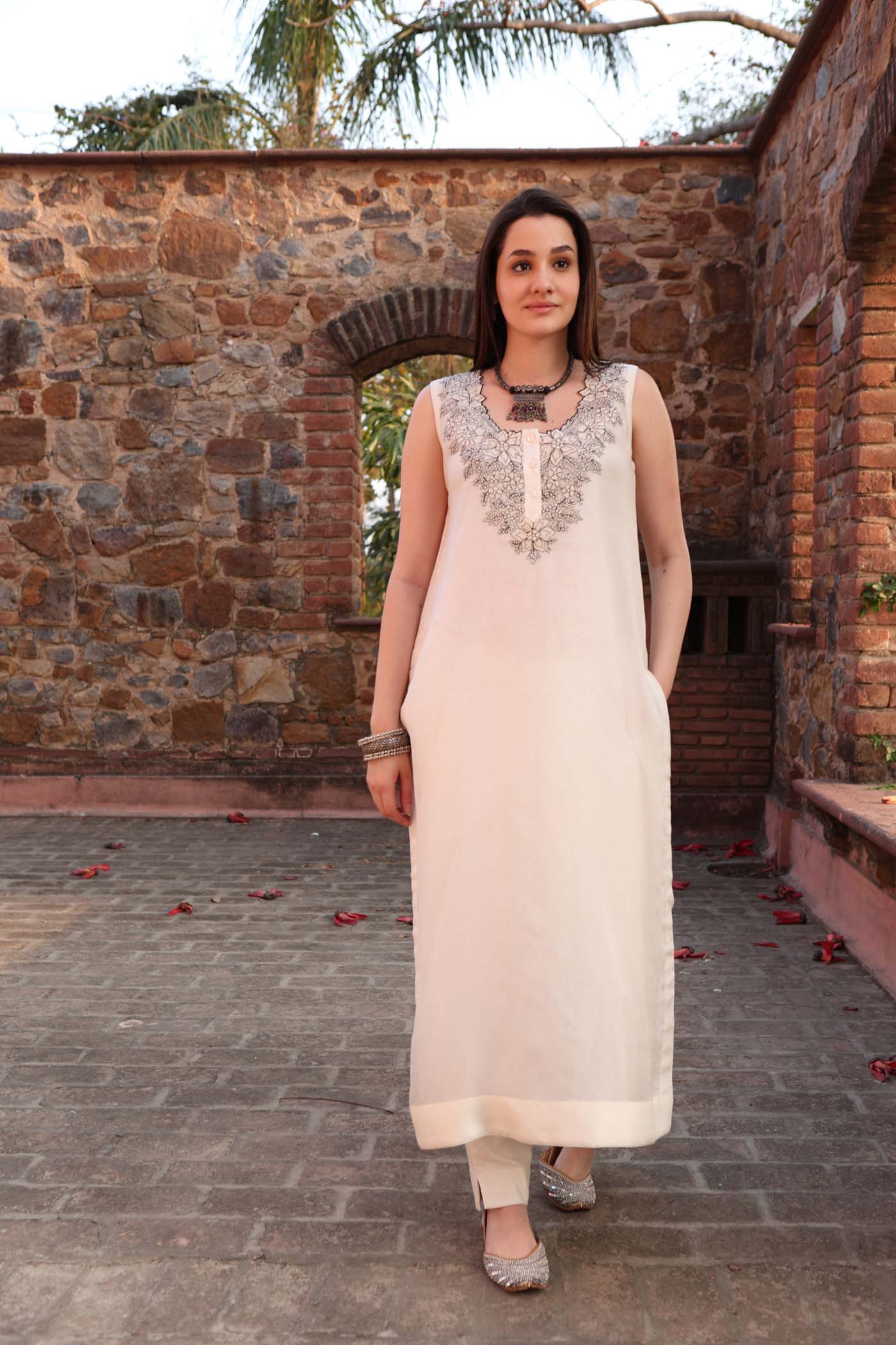Ivory Pure Silk Organza Embroidered (Applique & Cuwork) Sleeveless Kurta- Pants Set
