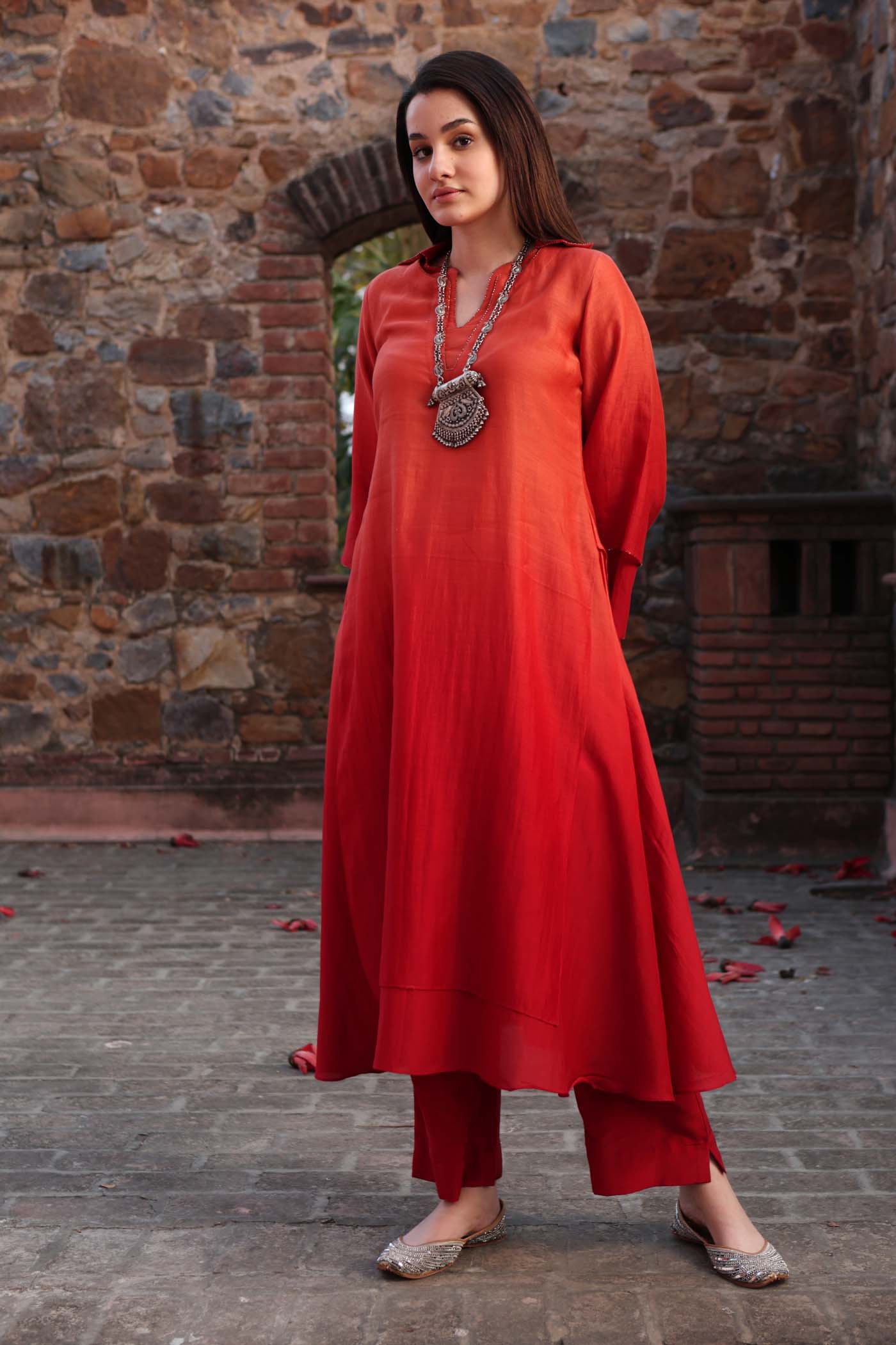 Red-Pink Ombre Double-Layered Collared Pure Cotton-Silk Kurta-Pants Set