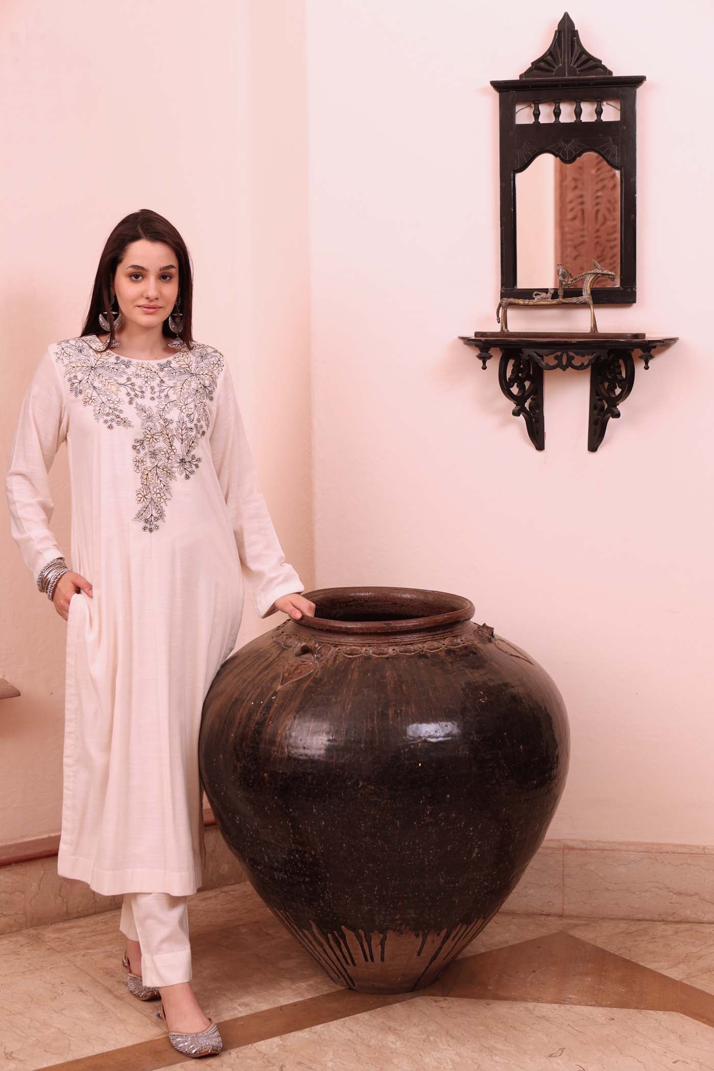 Ivory Embroidered (Applique & Cuwork) Pure Cotton Slub Kurta-Pants Set