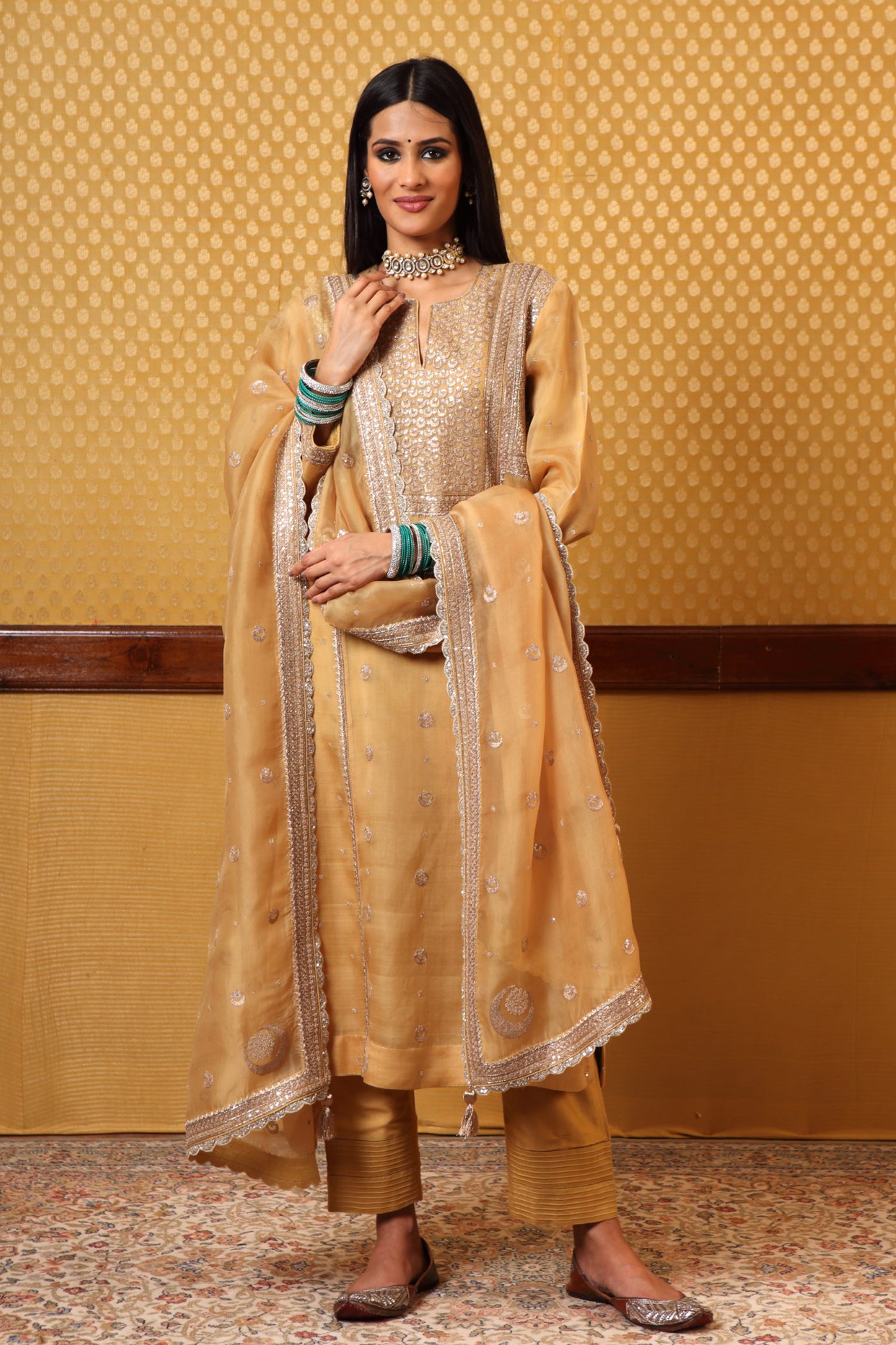 Handembroidered Yellow Pure Katansilk Chand Butta Kurtapants Set