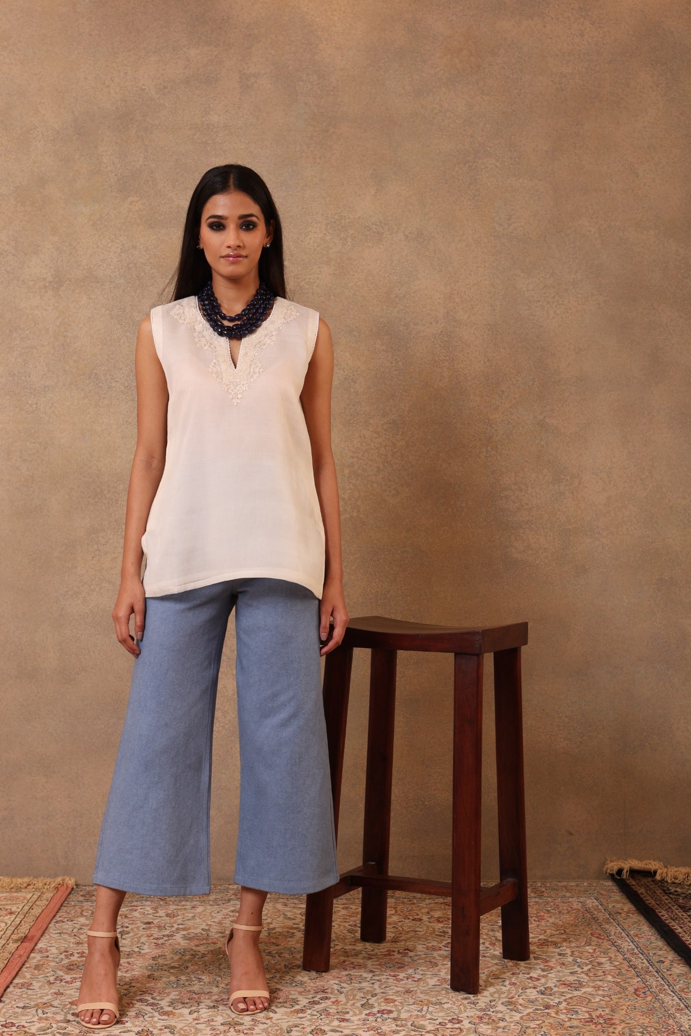 Ivory Hand-Embroidered Handloom Pure Katan-Silk Sleeveless Short Blouse