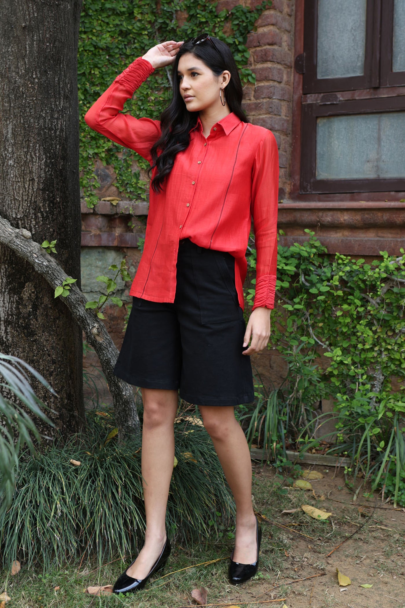 Tomato-Red Pure Silk-Cotton Front-Open Collared Short-Blouse With Ruched Cuffs