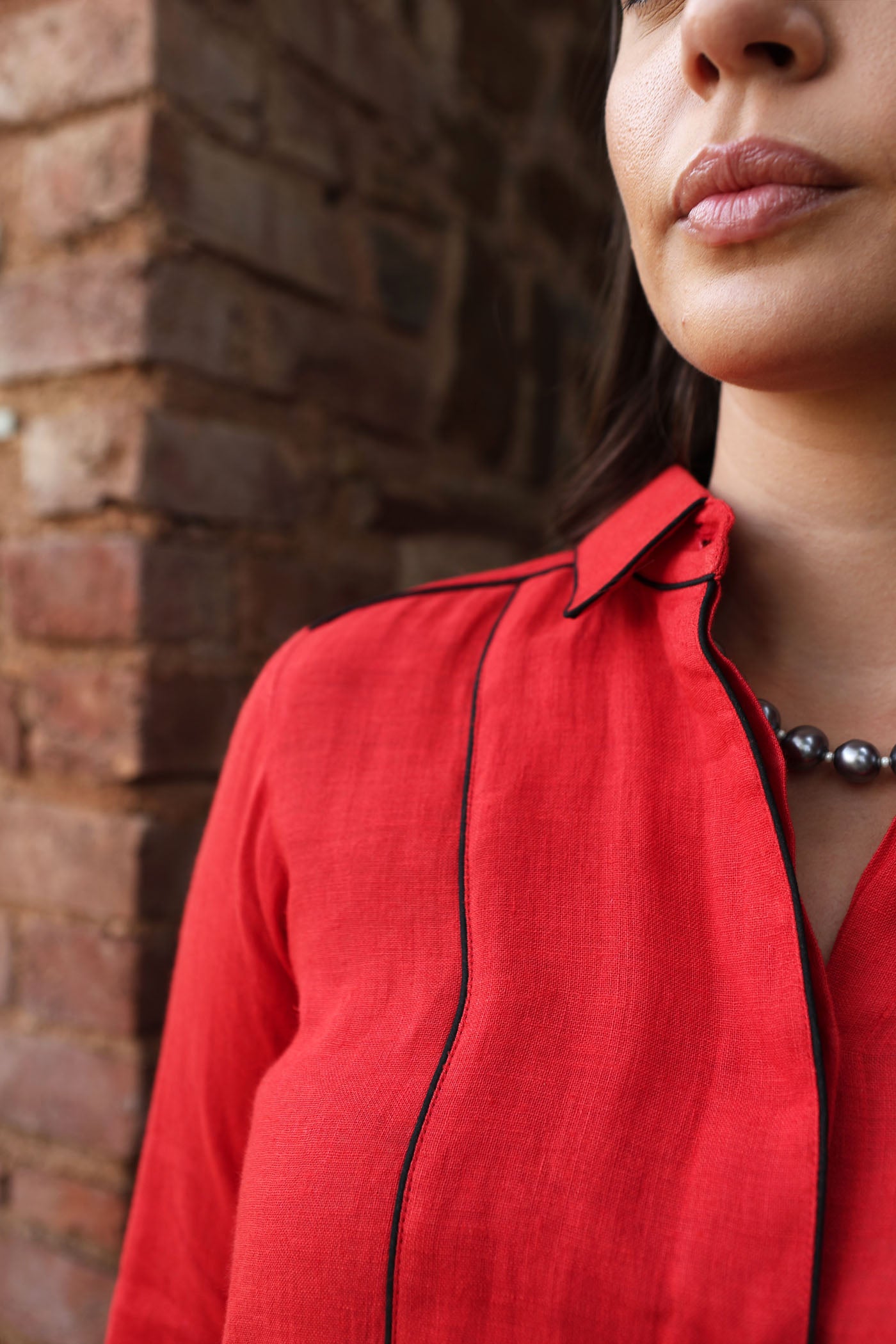 Tomato-Red Pure Linen Collared Front-Open Short Blouse With Contrast Edgings