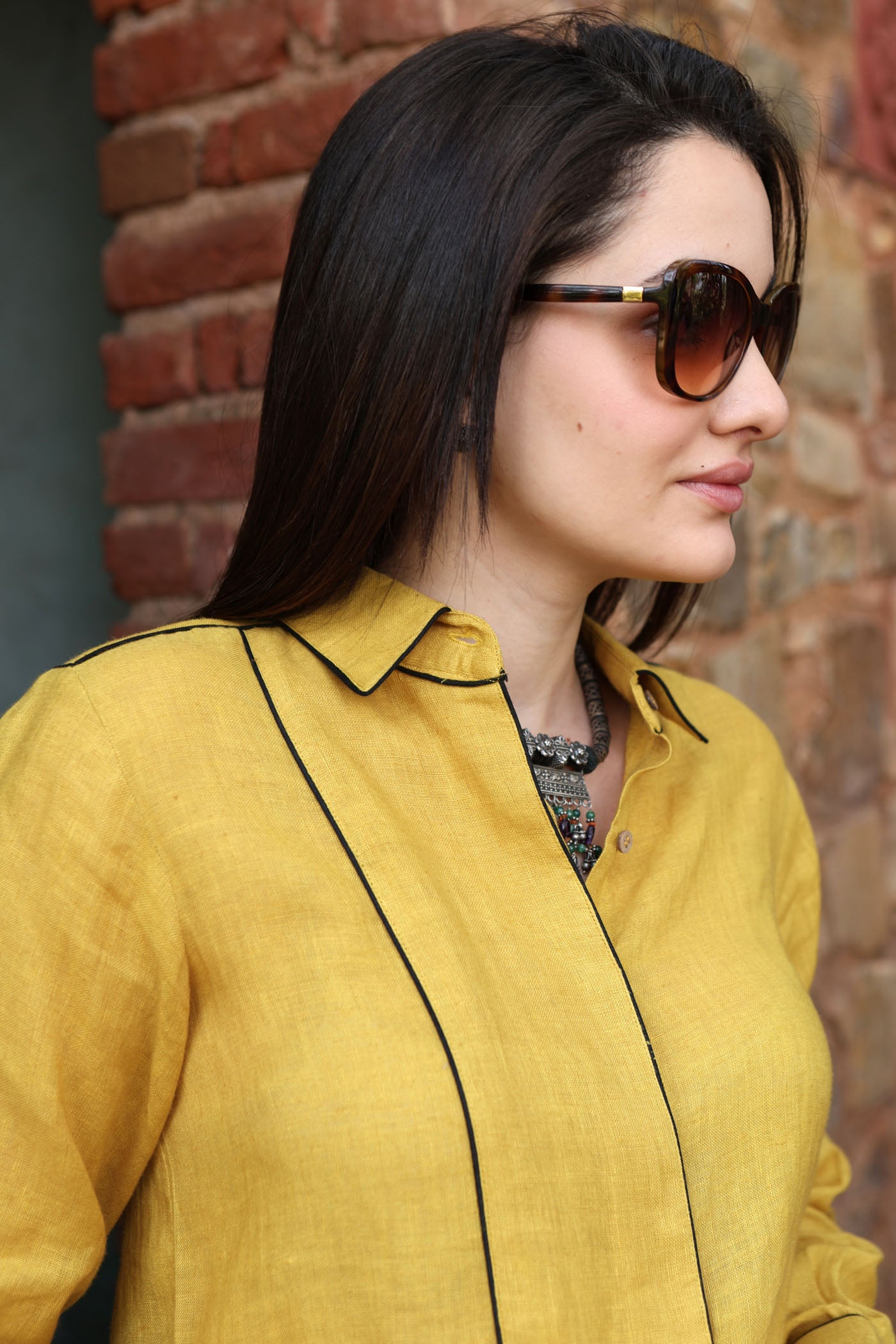 Dusty-Mustard Pure Linen Collared Front-Open Short Blouse With Contrast Edgings