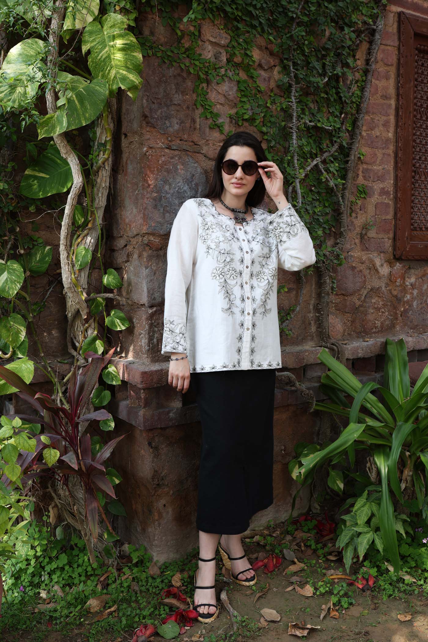 Ivory Embroidered (Applique & Cutwork) Handloom Pure Linen-Cotton Front-Open Short Blouse