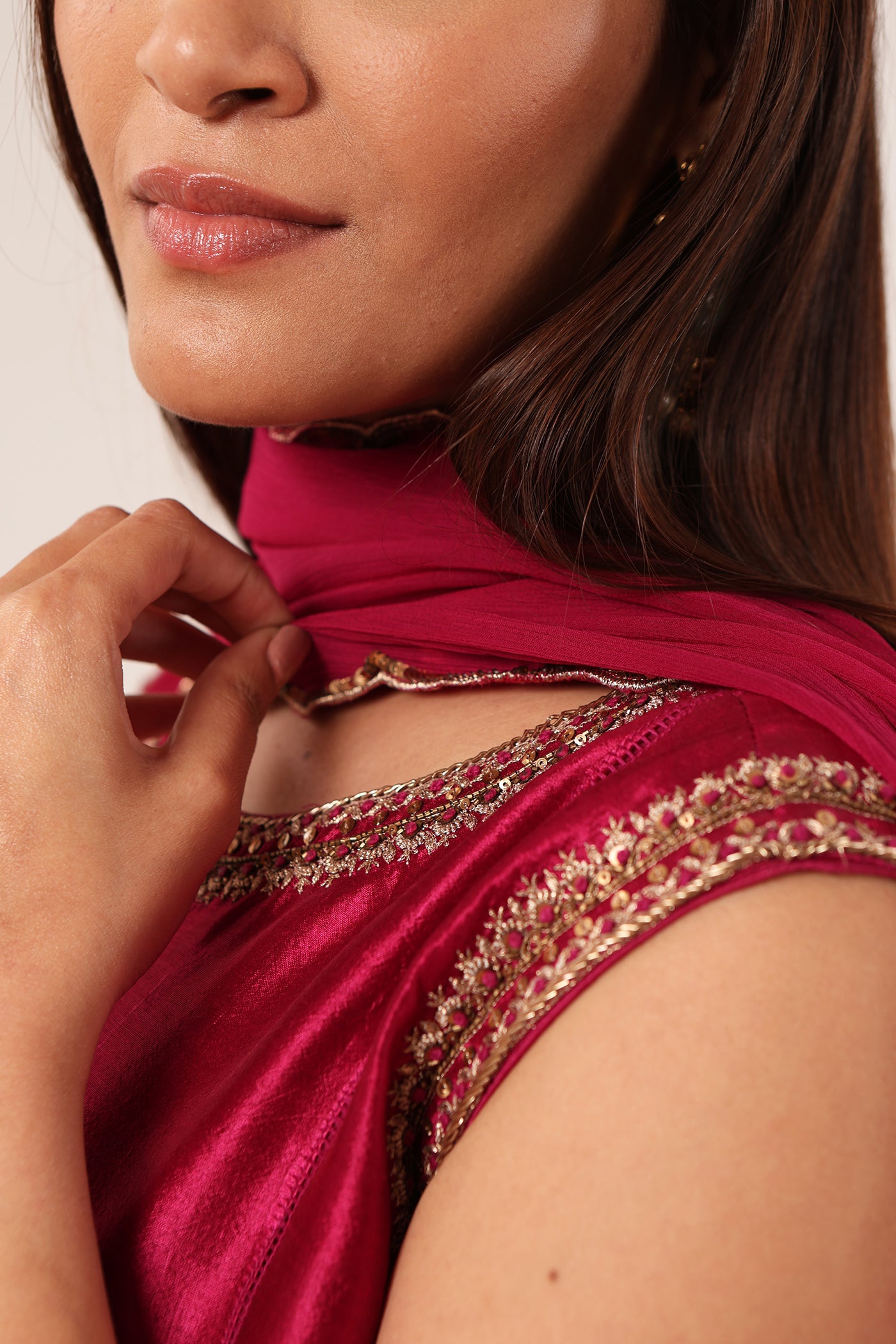 Majenta-Pink Hand-Embroidered Handloom Pure Silk Sleeveless Kurta-Pants Set