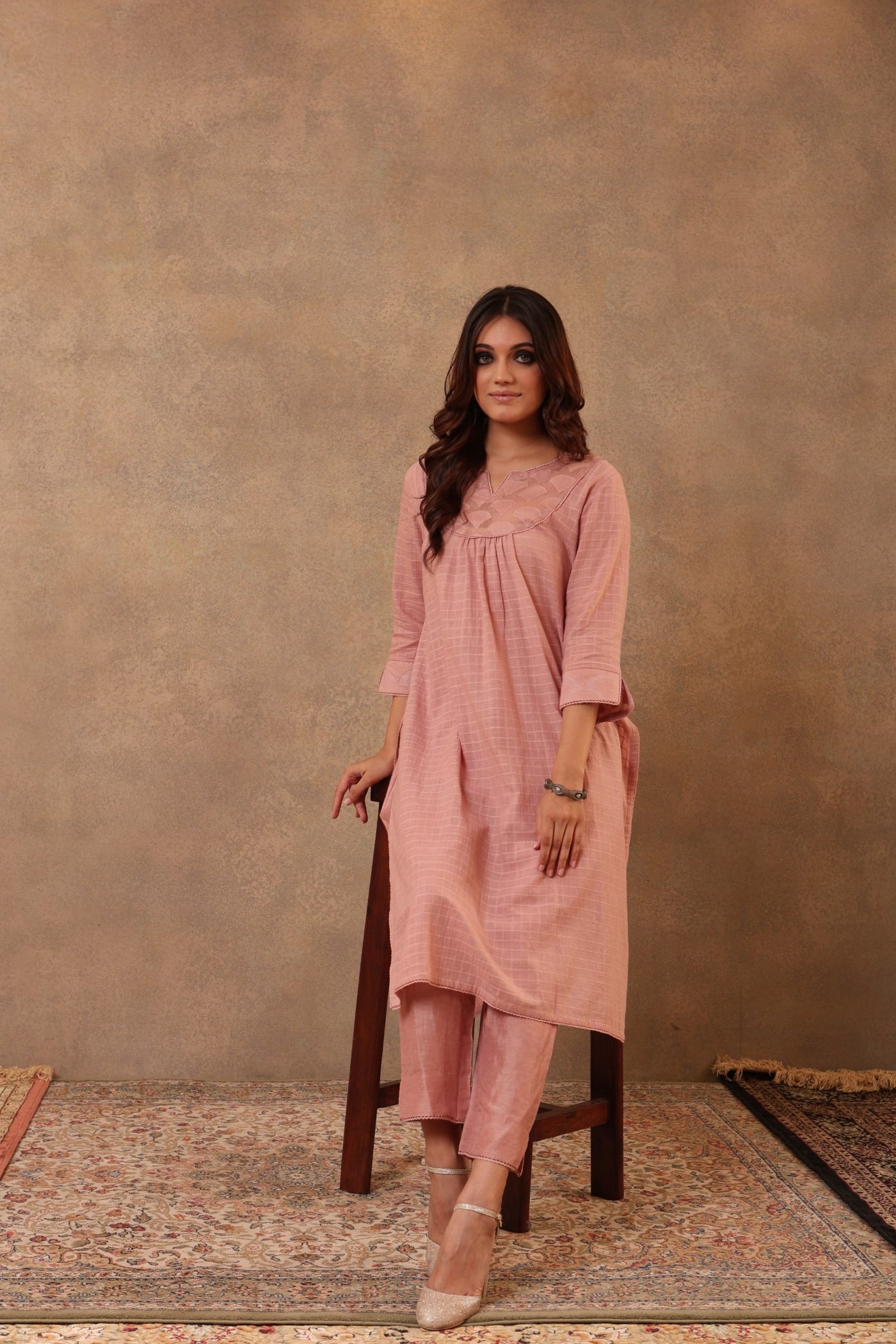Old-Rose Co-Ord Set: Handloom Pure Cotton With Self-Checks Long Tunic Paired With Linen Blend (Viscose) Trousers
