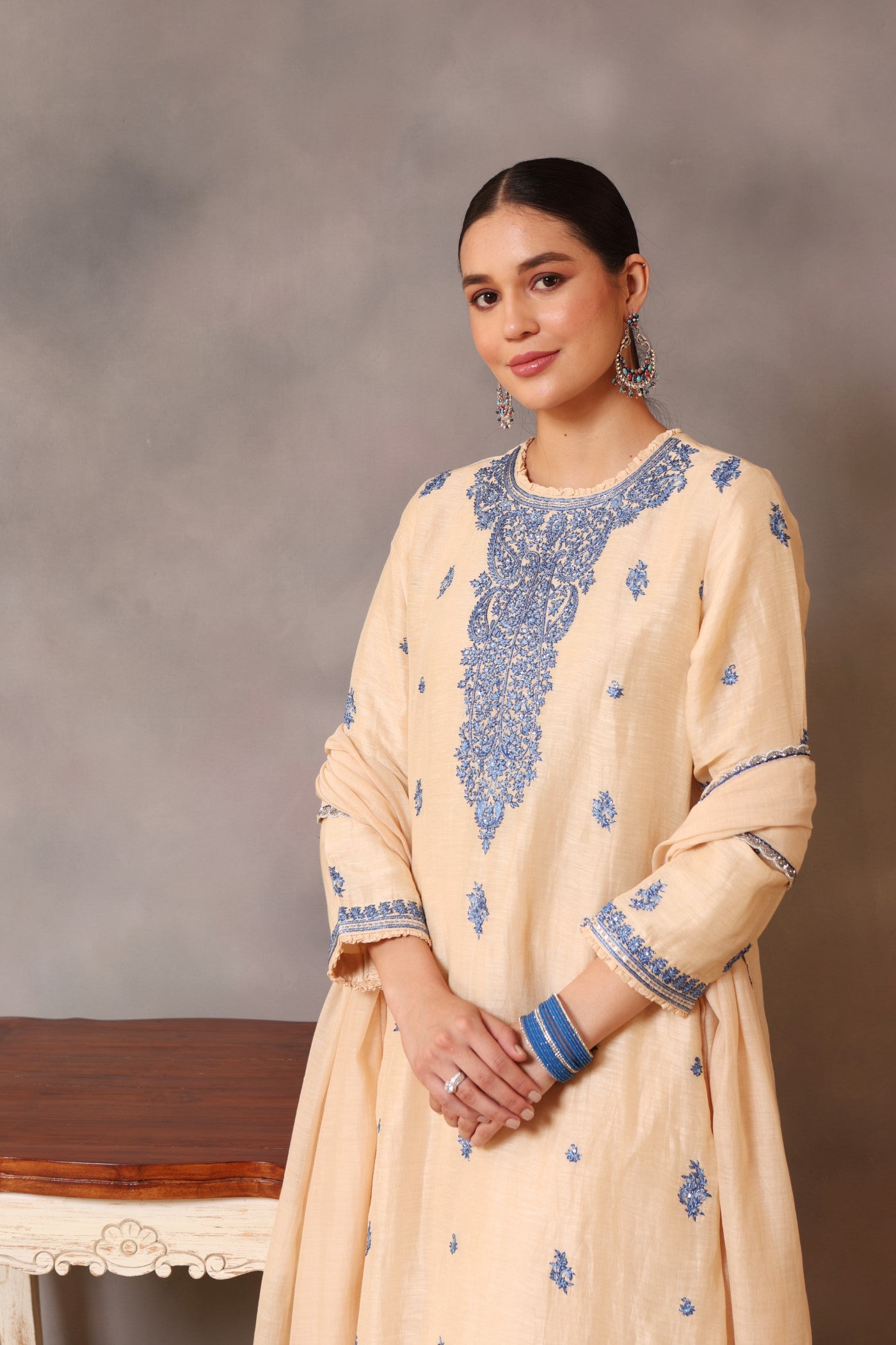 Hand Embroidered Ecru Pure Silk Linen Kurta Pants Set (Blue Embroidery 1)